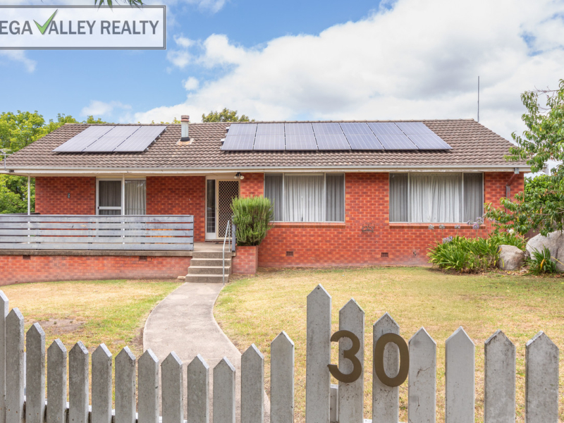 30 Belmore Street, Bega, NSW 2550 AUS