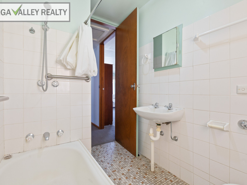 29 bunyarra Drive, Bega, NSW 2550 AUS