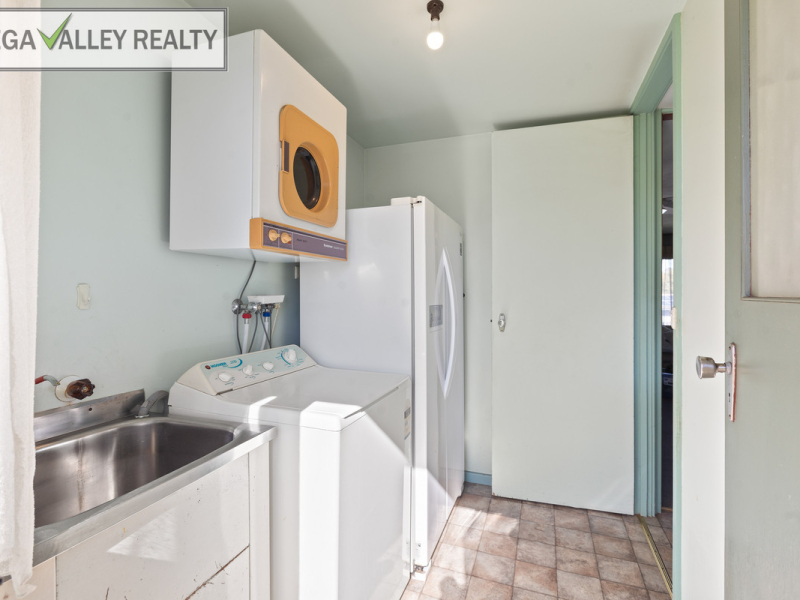 29 bunyarra Drive, Bega, NSW 2550 AUS