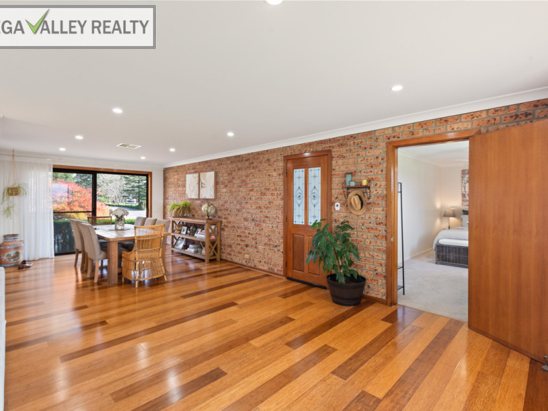 71 Gillcrest Drive, Bega, NSW 2550 AUS