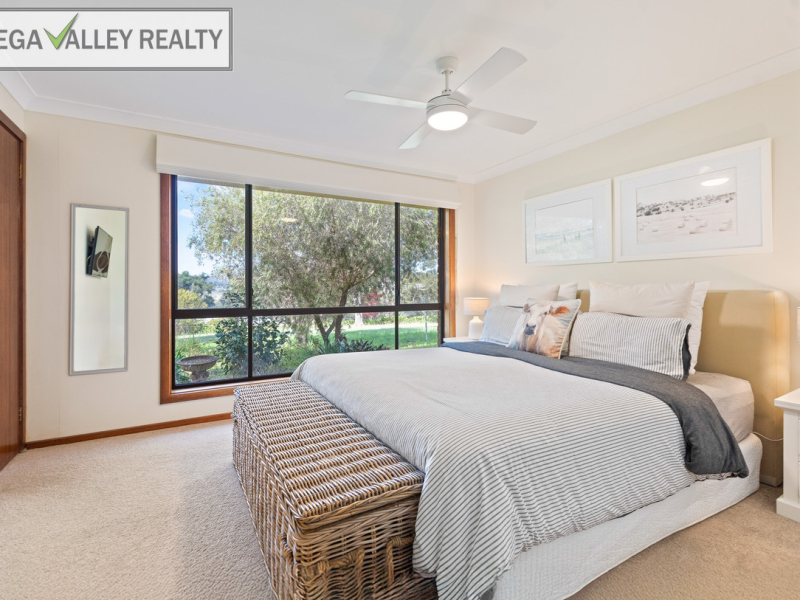 71 Gillcrest Drive, Bega, NSW 2550 AUS