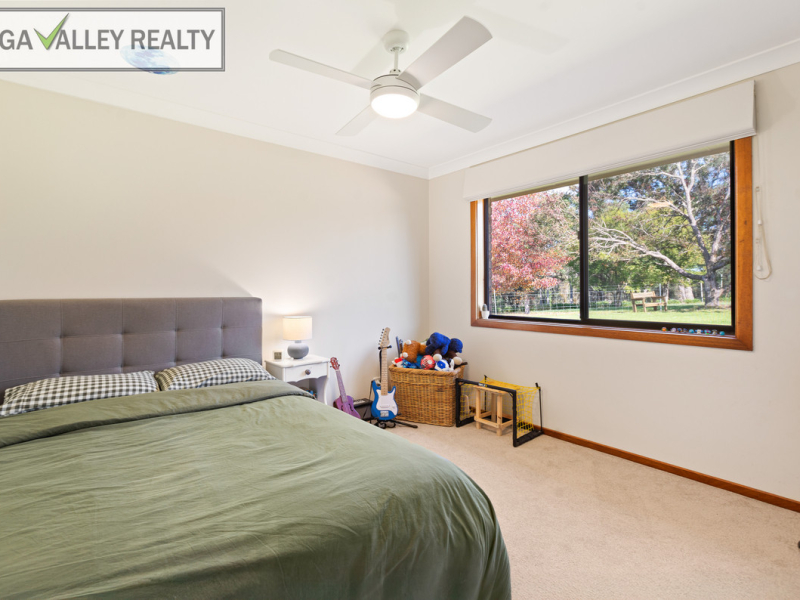 71 Gillcrest Drive, Bega, NSW 2550 AUS