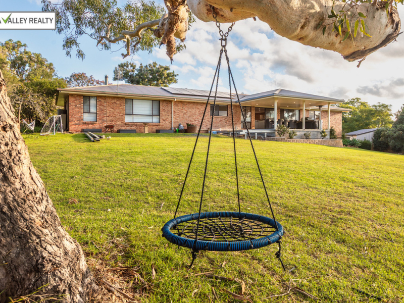 71 Gillcrest Drive, Bega, NSW 2550 AUS