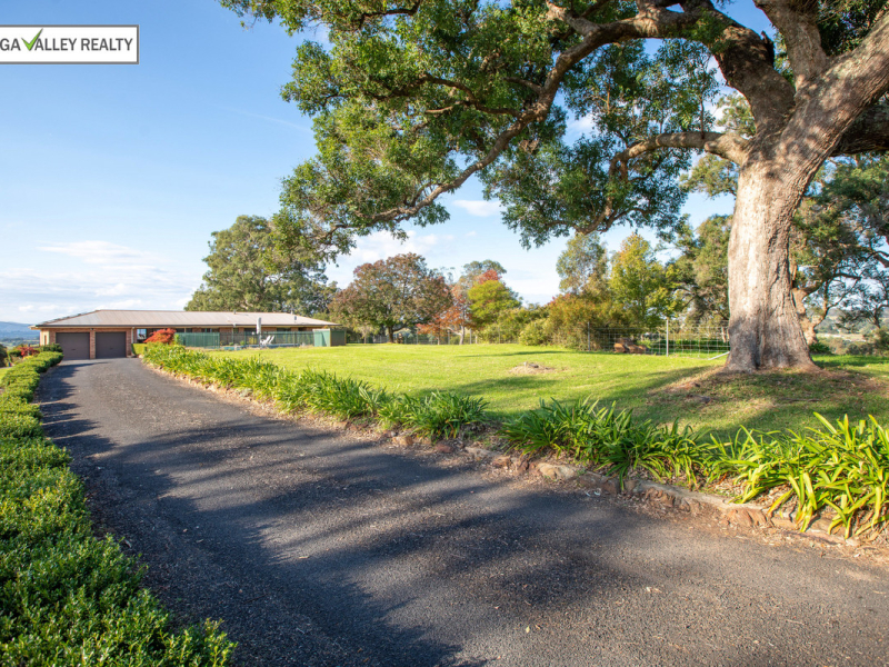 71 Gillcrest Drive, Bega, NSW 2550 AUS
