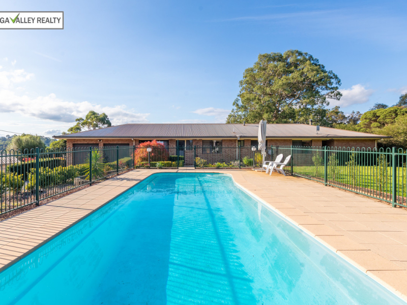 71 Gillcrest Drive, Bega, NSW 2550 AUS