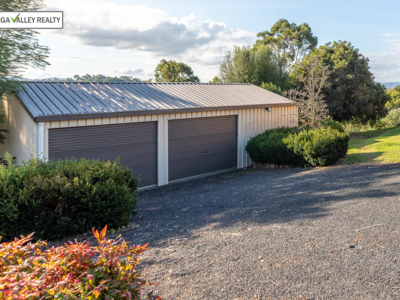 71 Gillcrest Drive, Bega, NSW 2550 AUS
