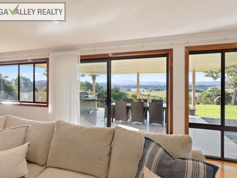 71 Gillcrest Drive, Bega, NSW 2550 AUS