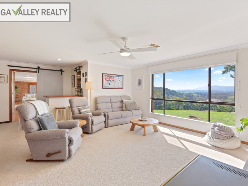 71 Gillcrest Drive, Bega, NSW 2550 AUS
