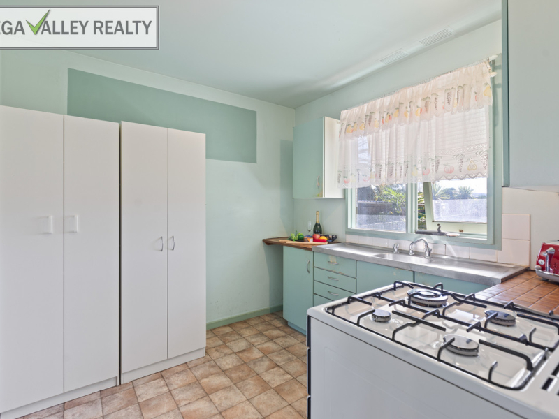 29 Bunyarra Drive, Bega, NSW 2550 AUS