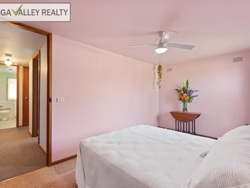 29 Bunyarra Drive, Bega, NSW 2550 AUS