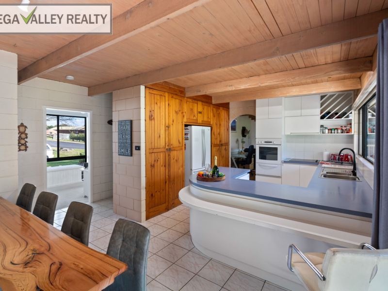 2b Smith Street, Wolumla, NSW 2550 AUS