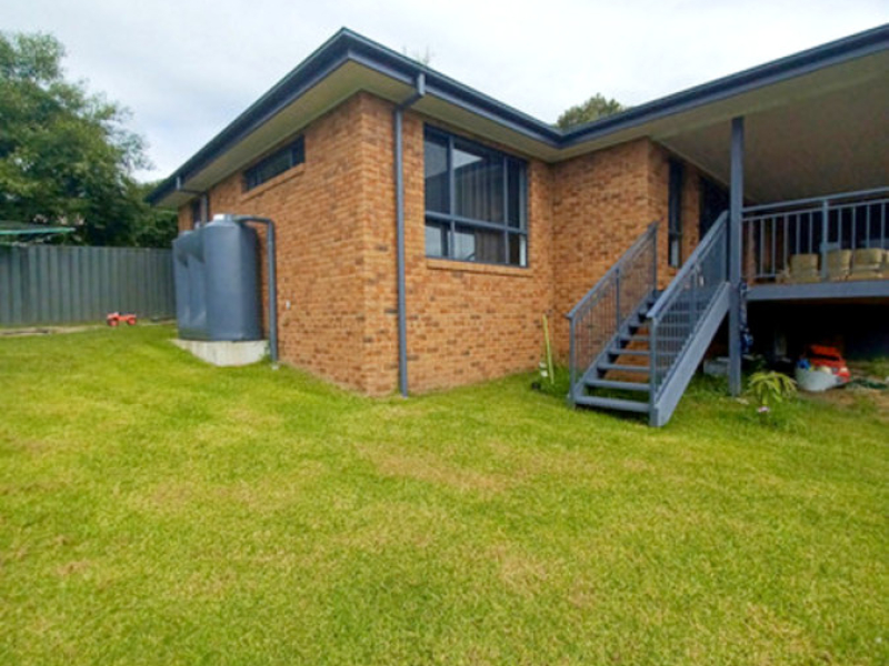 44 Lynjohn Drive, Bega, NSW 2550 AUS