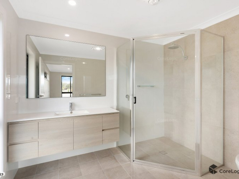 44 Lynjohn Drive, Bega, NSW 2550 AUS