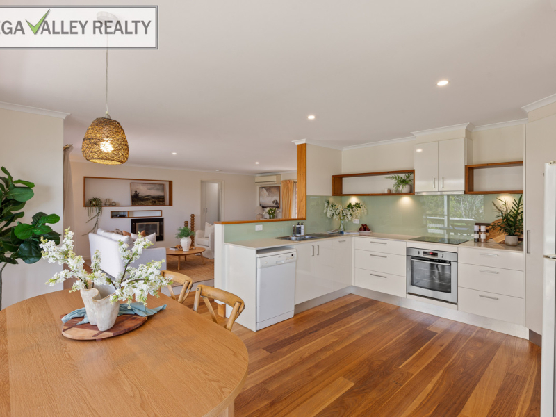 6 Benandra Avenue, Merimbula, NSW 2548 AUS