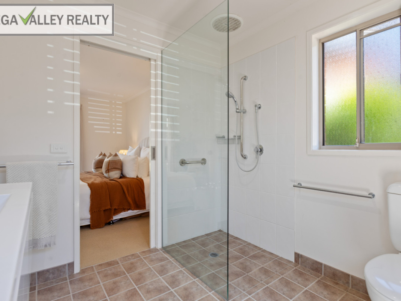 6 Benandra Avenue, Merimbula, NSW 2548 AUS