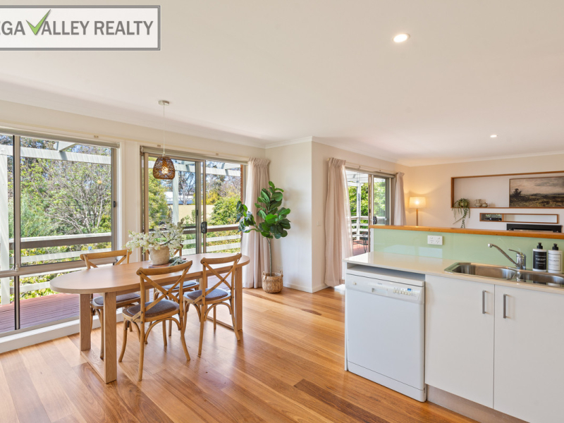 6 Benandra Avenue, Merimbula, NSW 2548 AUS