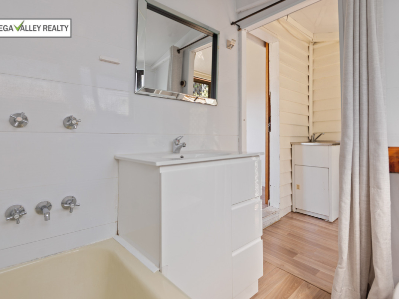 54 Valley Street, Bega, NSW 2550 AUS