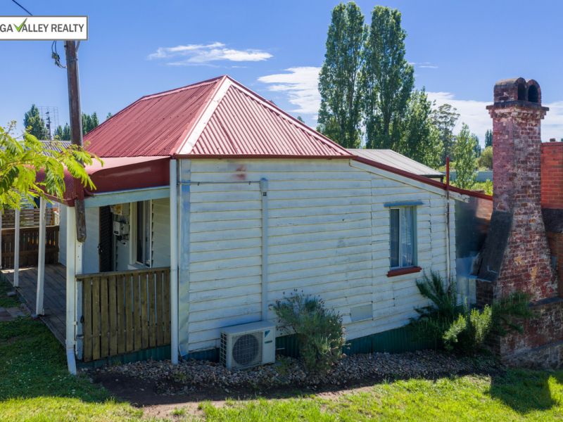 54 Valley Street, Bega, NSW 2550 AUS
