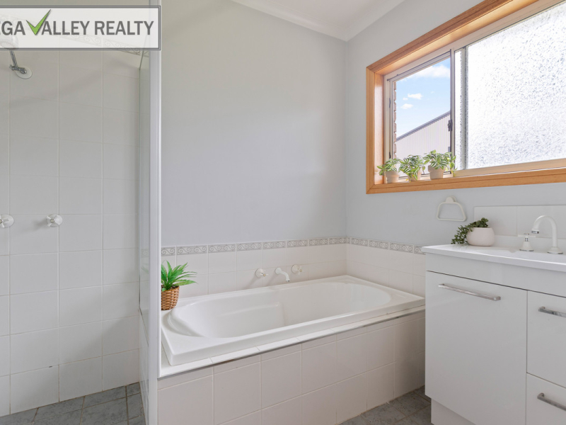 21 Gordon Street, Quaama, NSW 2550 AUS