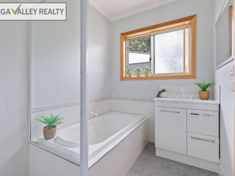 21 Gordon Street, Quaama, NSW 2550 AUS