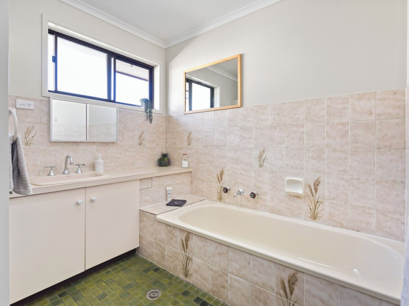 1 Culgoa Crescent, Pambula Beach, NSW 2549 AUS