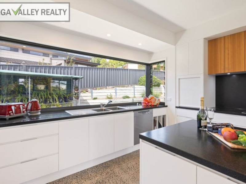 24 Millbank Way, Bega, NSW 2550 AUS