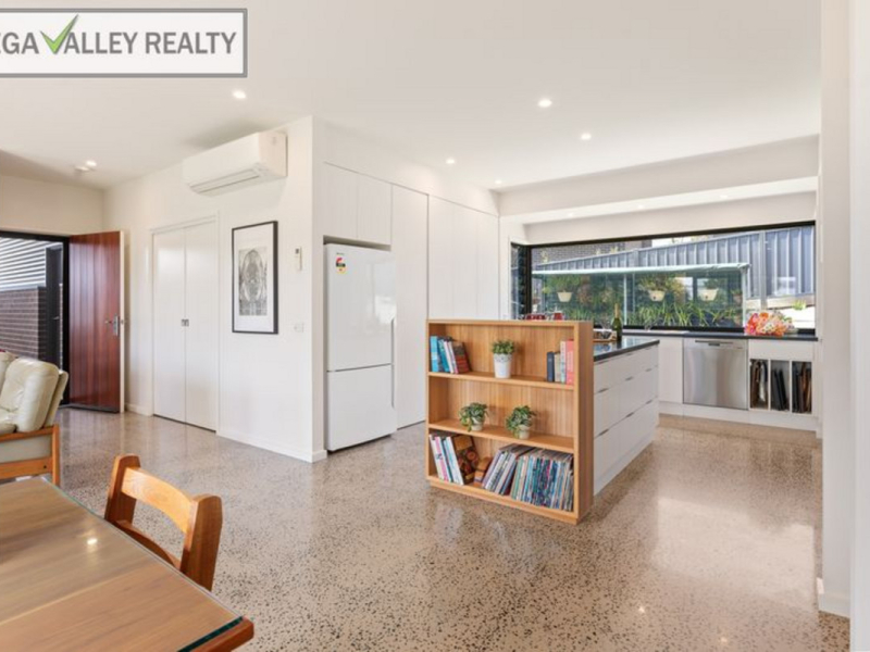 24 Millbank Way, Bega, NSW 2550 AUS