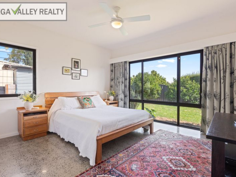 24 Millbank Way, Bega, NSW 2550 AUS