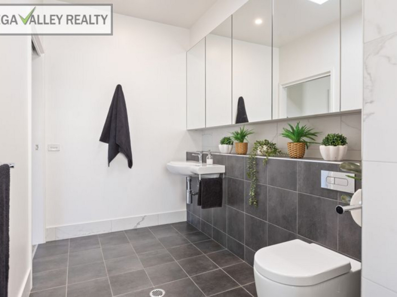 24 Millbank Way, Bega, NSW 2550 AUS