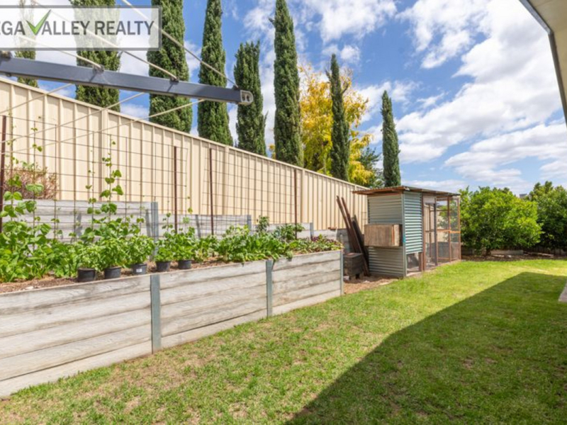 24 Millbank Way, Bega, NSW 2550 AUS