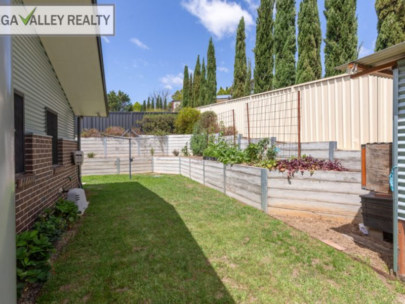 24 Millbank Way, Bega, NSW 2550 AUS