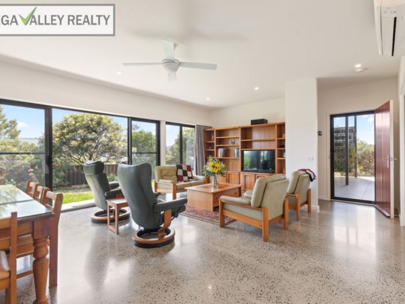 24 Millbank Way, Bega, NSW 2550 AUS