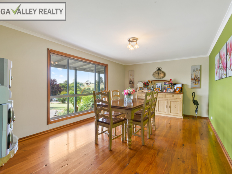 9 Box  Close, Bega, NSW 2550 AUS