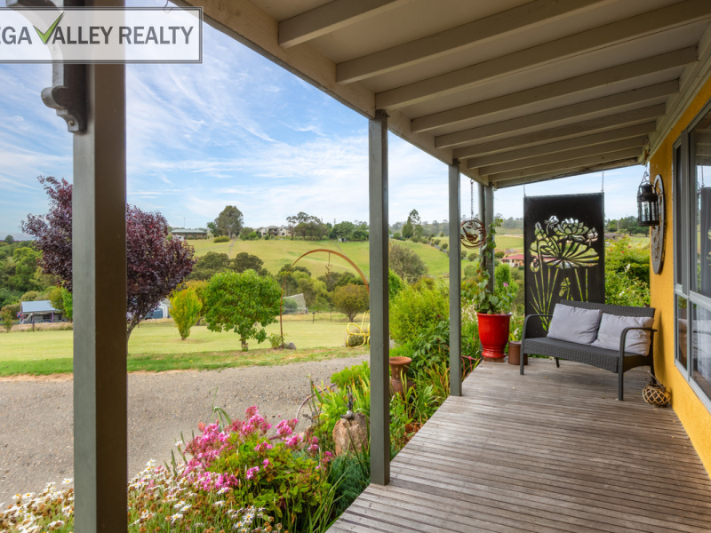 9 Box  Close, Bega, NSW 2550 AUS
