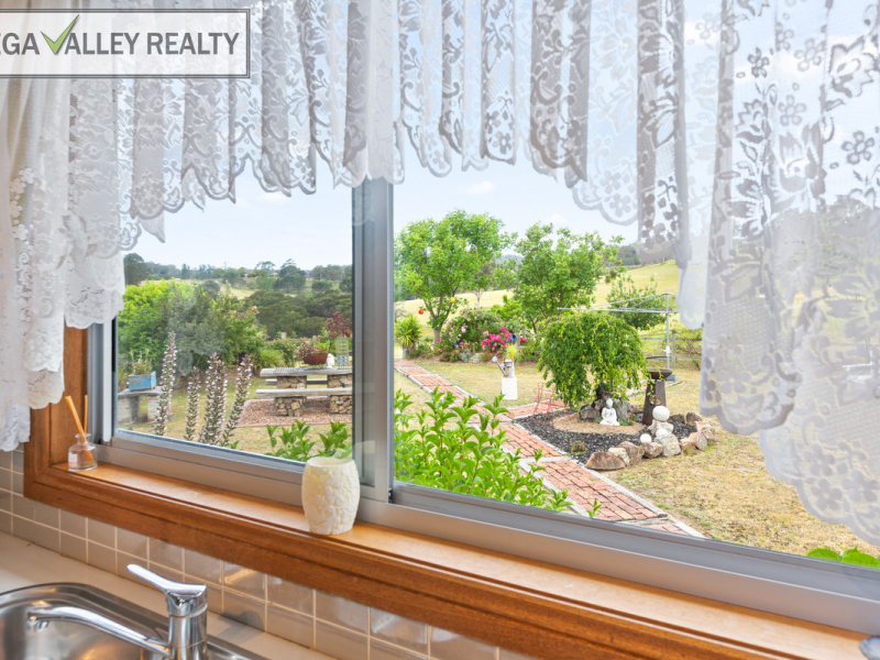 9 Box  Close, Bega, NSW 2550 AUS