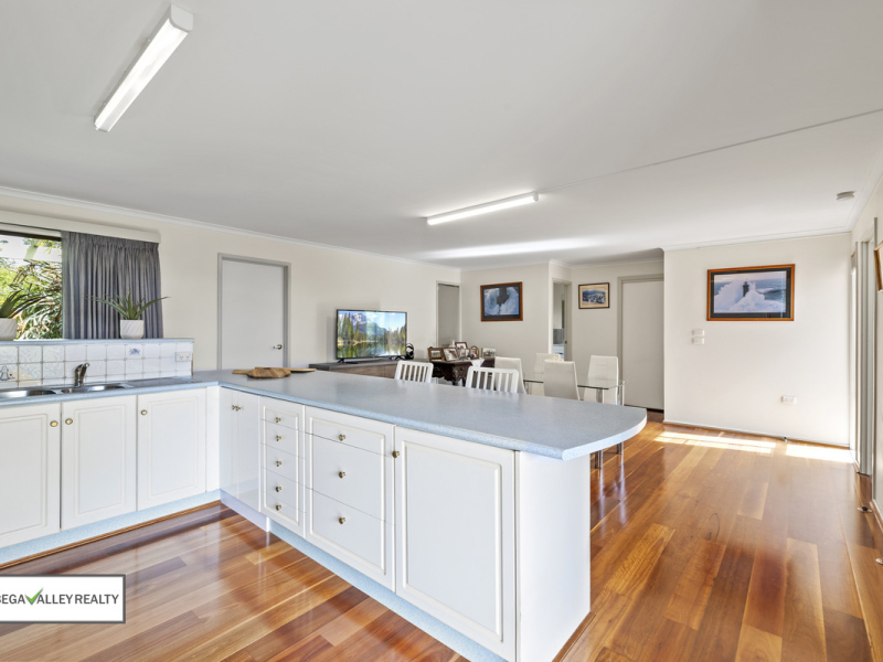 43 Lyrebird Ridge Road, Coolagolite, NSW 2550 AUS