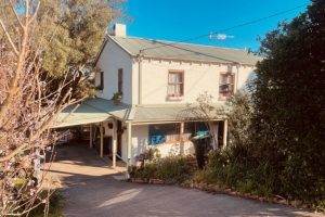 27 Mecklenberg Street, Bega, NSW 2550