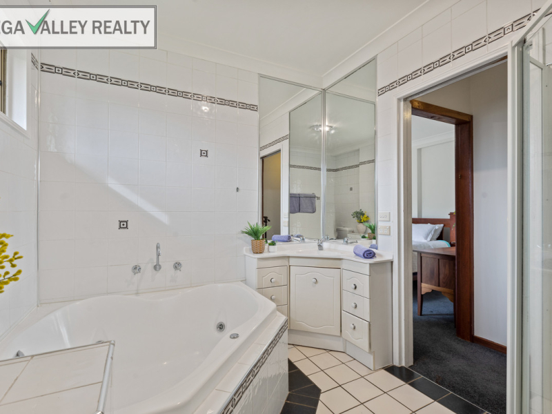 18-20 Kameruka Street, Bemboka, NSW 2550 AUS