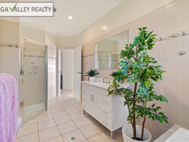 246 McGraths Road, Lochiel, NSW 2549 AUS