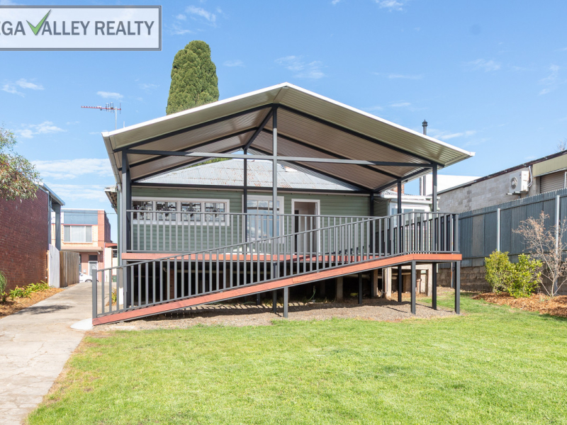 5 Peden Street, Bega, NSW 2550 AUS