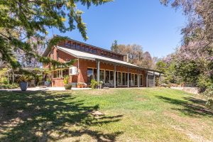 15 Eagle Lane, Bega, NSW 2550