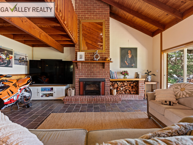 15 Eagle Lane, Bega, NSW 2550 AUS