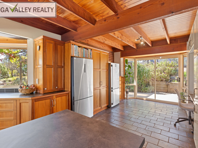15 Eagle Lane, Bega, NSW 2550 AUS