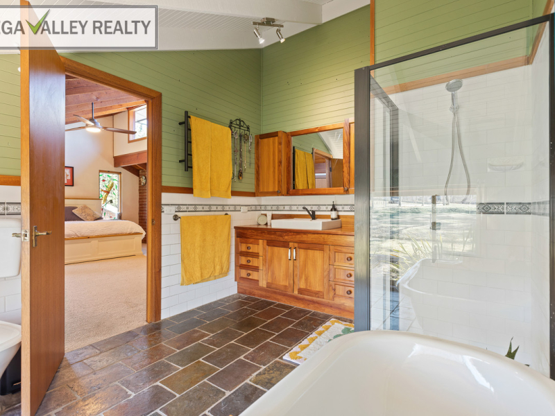 15 Eagle Lane, Bega, NSW 2550 AUS