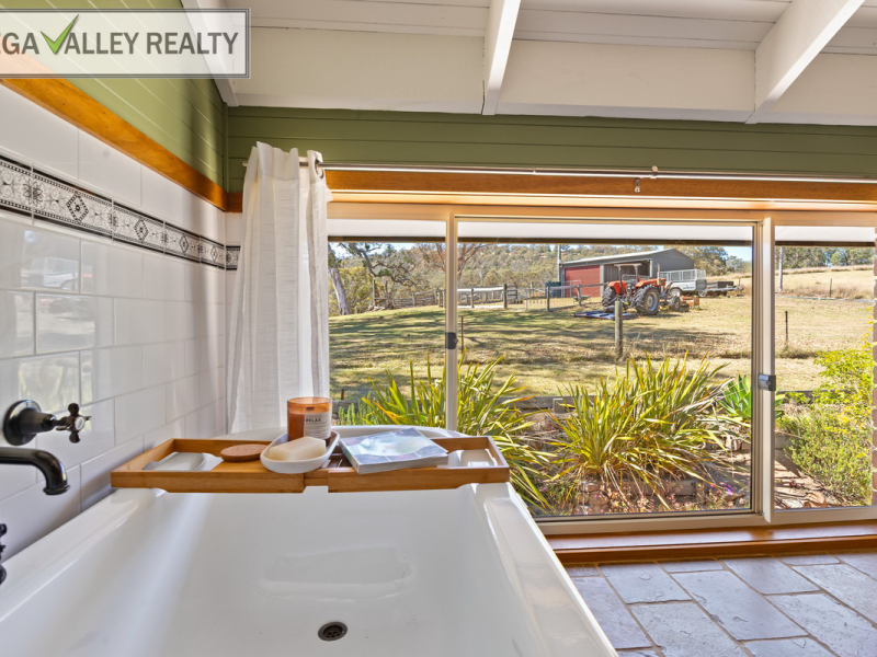 15 Eagle Lane, Bega, NSW 2550 AUS
