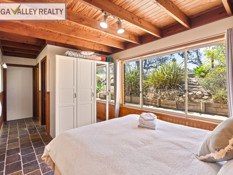 15 Eagle Lane, Bega, NSW 2550 AUS