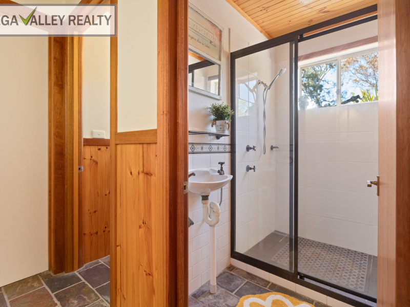 15 Eagle Lane, Bega, NSW 2550 AUS