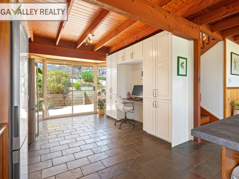 15 Eagle Lane, Bega, NSW 2550 AUS